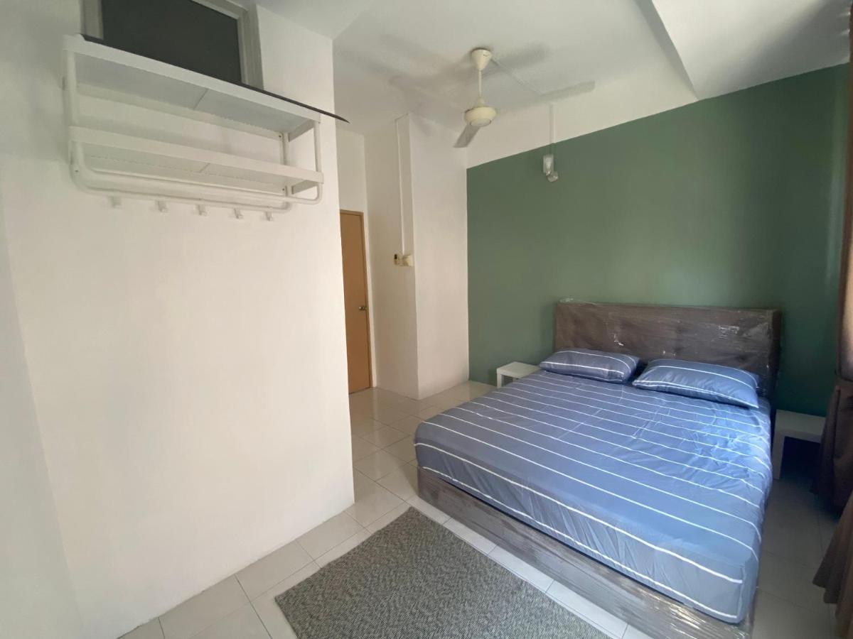 Comfy Sutera Seberang Jaya Villa Kampong Belah Dua Exteriör bild