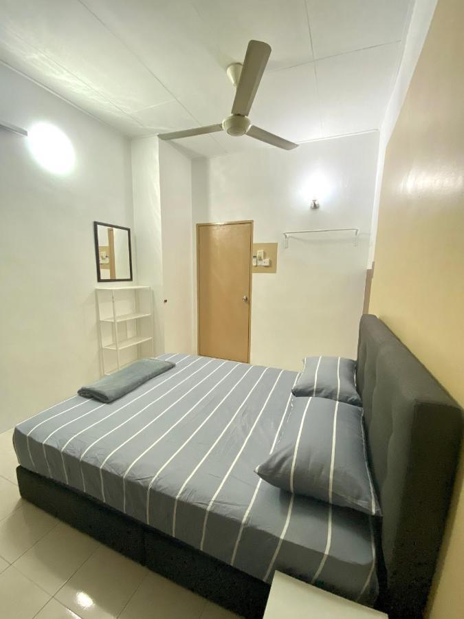 Comfy Sutera Seberang Jaya Villa Kampong Belah Dua Exteriör bild