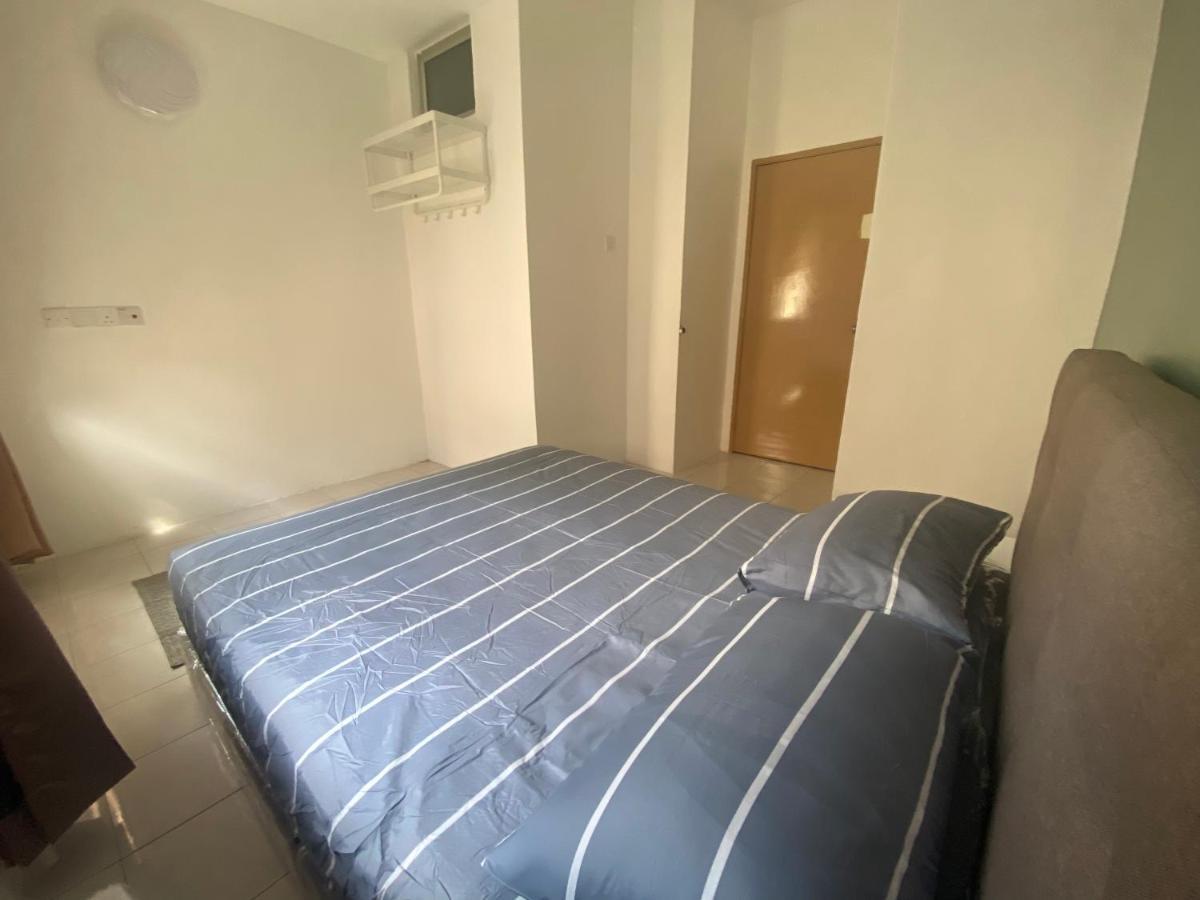 Comfy Sutera Seberang Jaya Villa Kampong Belah Dua Exteriör bild