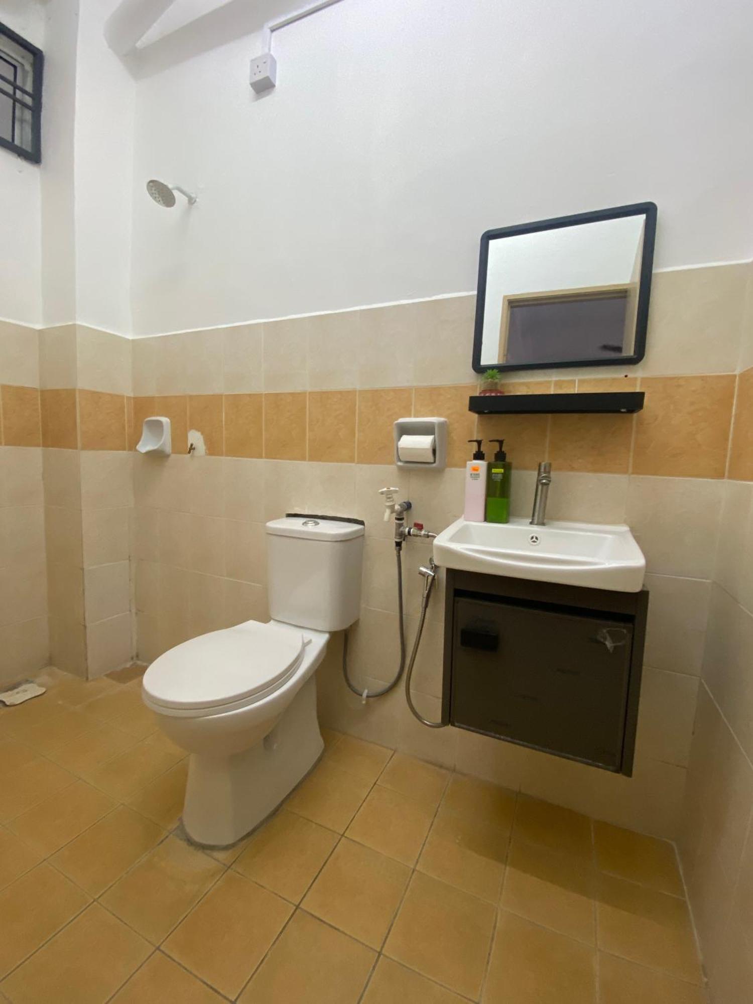 Comfy Sutera Seberang Jaya Villa Kampong Belah Dua Exteriör bild